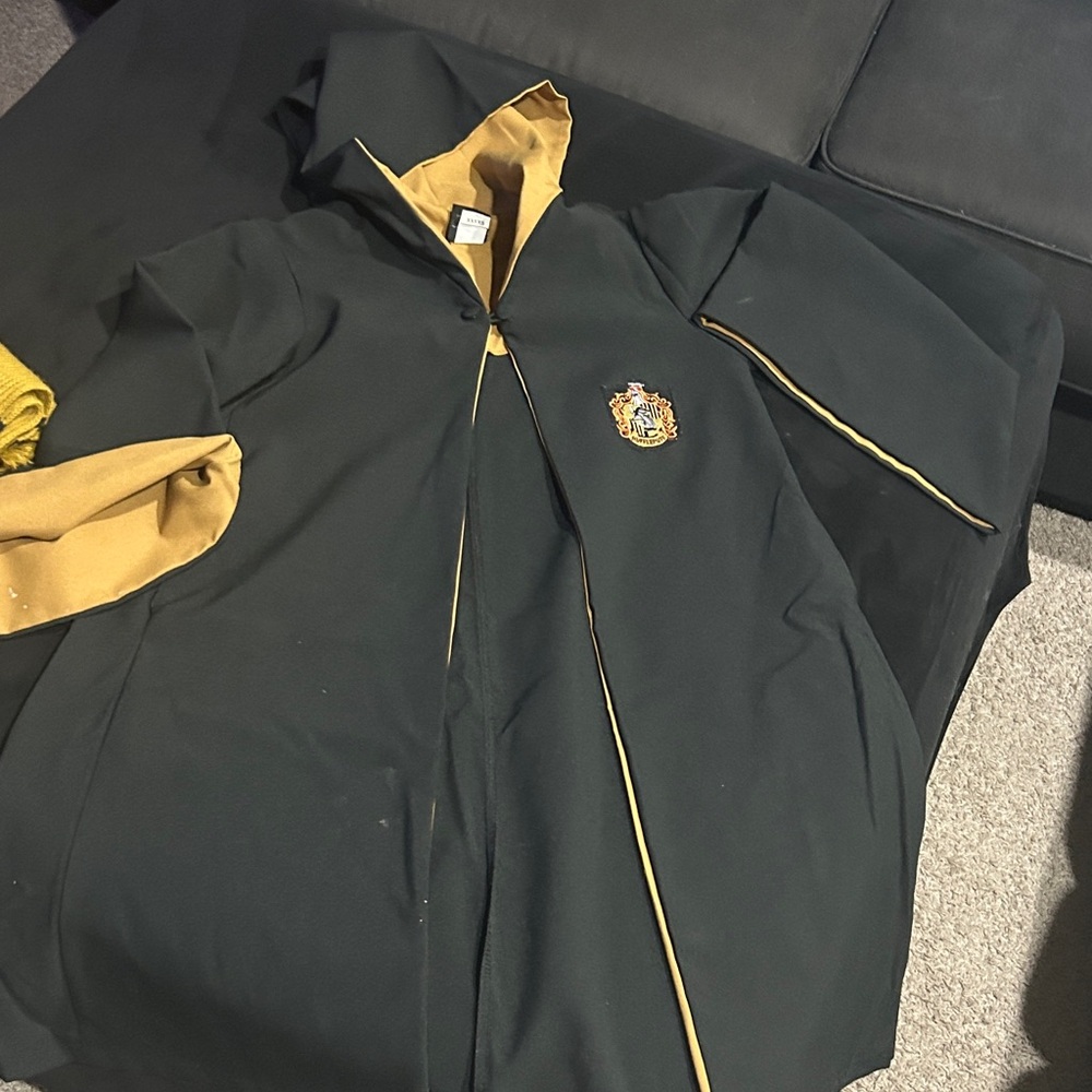 Hufflepuff /Kids Wizard Costume Robe - Black and Gold
